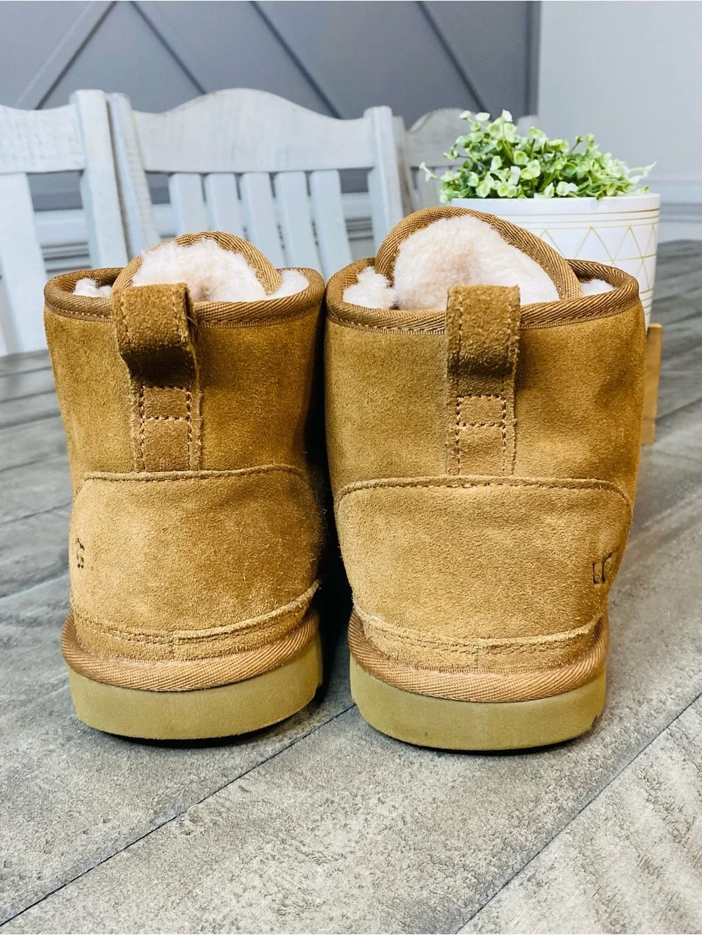 UGG Neumel Men's Chestnut Tan Suede Lace Up Chukka Boots Size 10